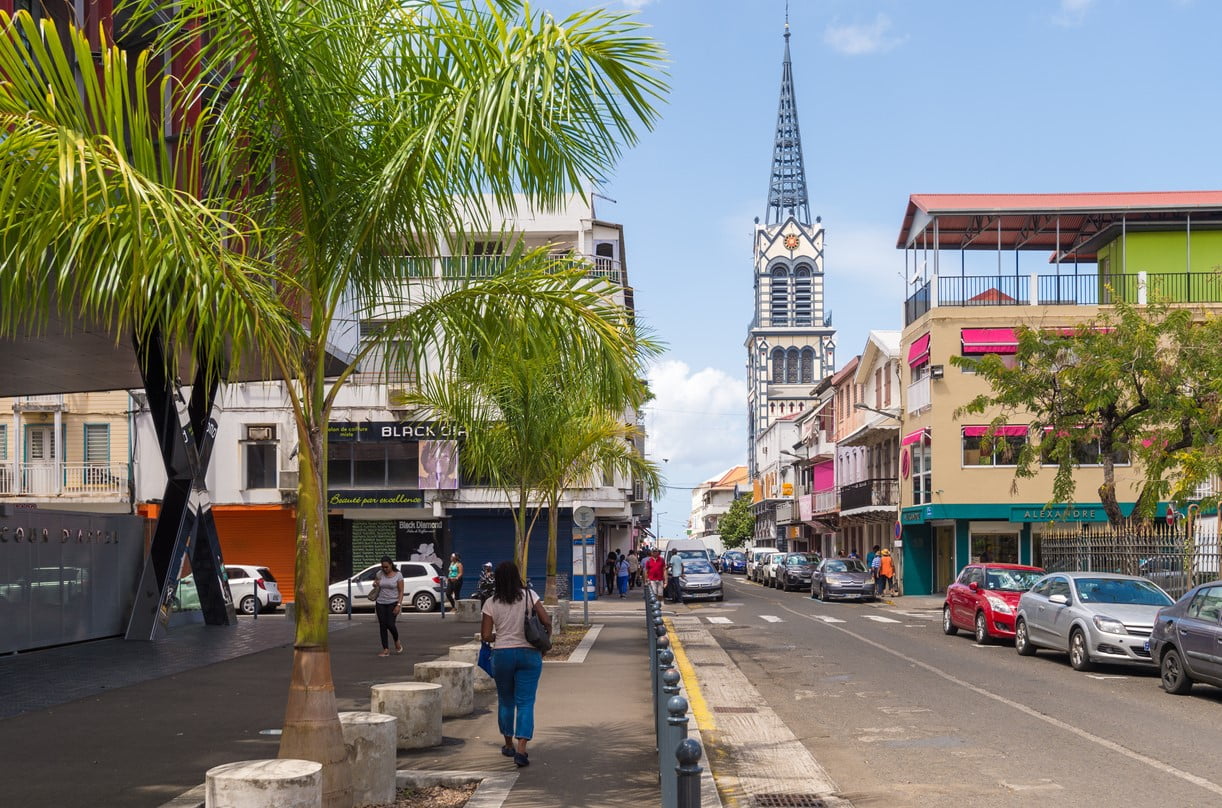 Car rental in « MARTINIQUE ISLAND🇲🇶 »🎣🤿🧘♂️🏝️🌋🏨