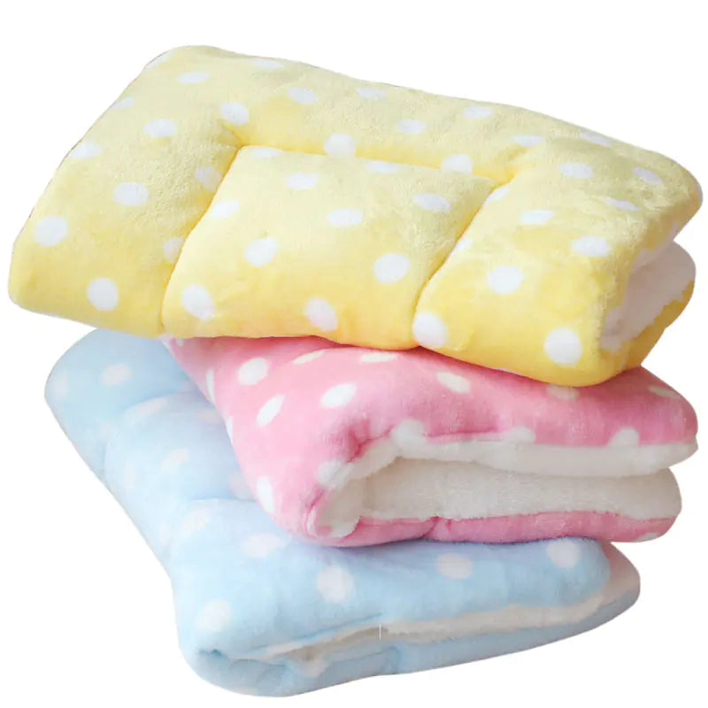 Thick Pet Mat for Cats and Dogs - All Seasons Use