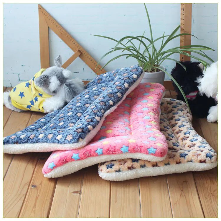Thick Pet Mat for Cats and Dogs - All Seasons Use