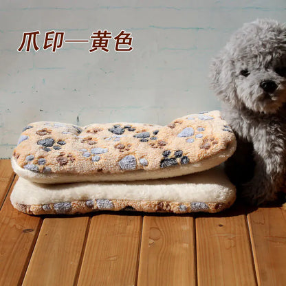 Thick Pet Mat for Cats and Dogs - All Seasons Use