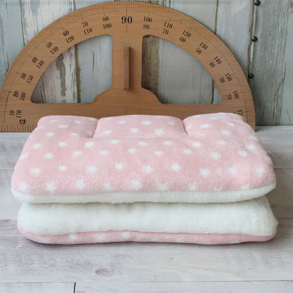 Thick Pet Mat for Cats and Dogs - All Seasons Use