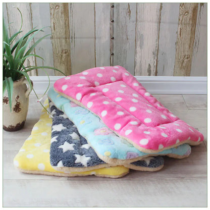 Thick Pet Mat for Cats and Dogs - All Seasons Use